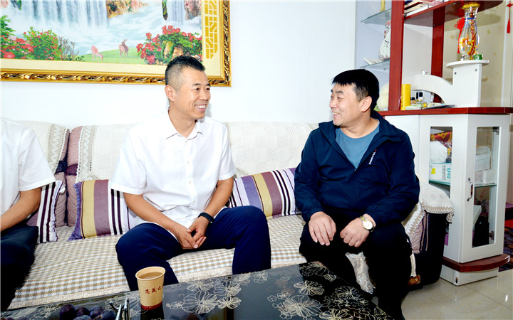 白云鵬 柴衛(wèi)國_副本.jpg