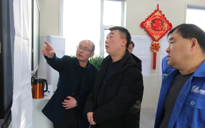 張小榮 鎮(zhèn)城底_副本.jpg